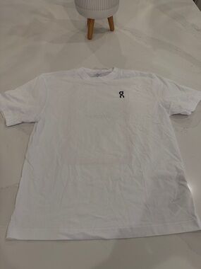 On Running White Short-Sleeve Crew Tee